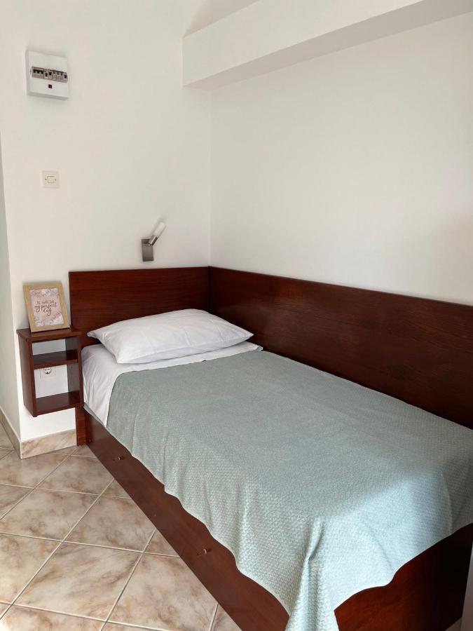 Brzac Apartments Marinovic מראה חיצוני תמונה