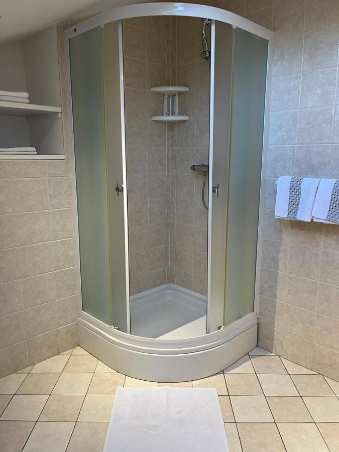 Brzac Apartments Marinovic מראה חיצוני תמונה